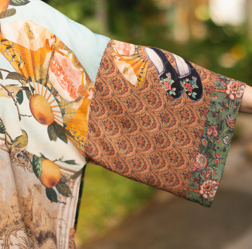 KIMONO WITH TIE BELT MEMORIES OF A GARDEN