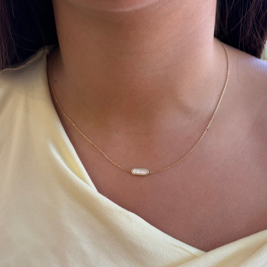 9k Yellow Gold Mother of Pearl Necklace
